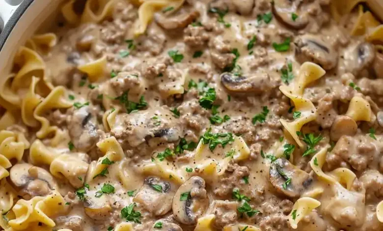 One Pot Ground Beef Stroganoff (Easy & Creamy)