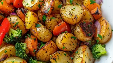Garlic Herb Roasted Potatoes and Veggies Garlic Herb Roasted Potatoes and Veggies
