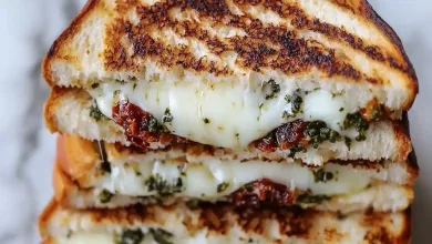 Solar-Dried Tomato Bacon Pesto Grilled Cheese Recipe Solar-Dried Tomato Bacon Pesto Grilled Cheese Recipe